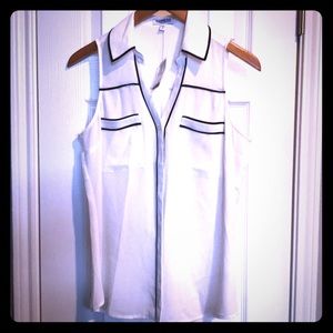 Express Sleeveless Shirt